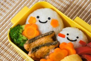 盛り付けられたお弁当